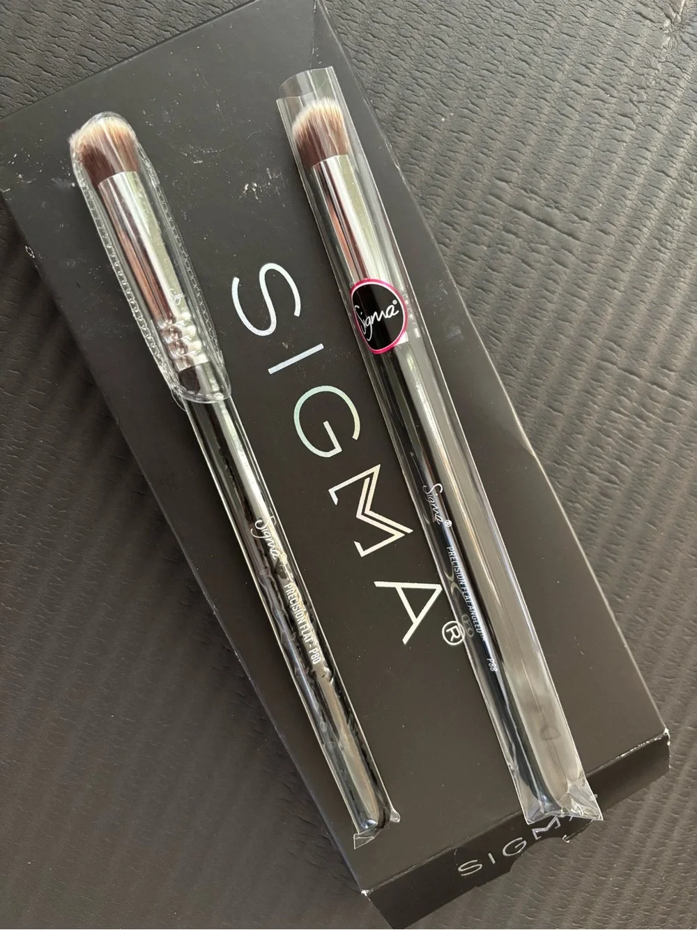New & sealed Sigma Beauty Black brush set P80 & P88 concealer eyeshadow NWT